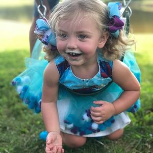 Meet your Posher, April